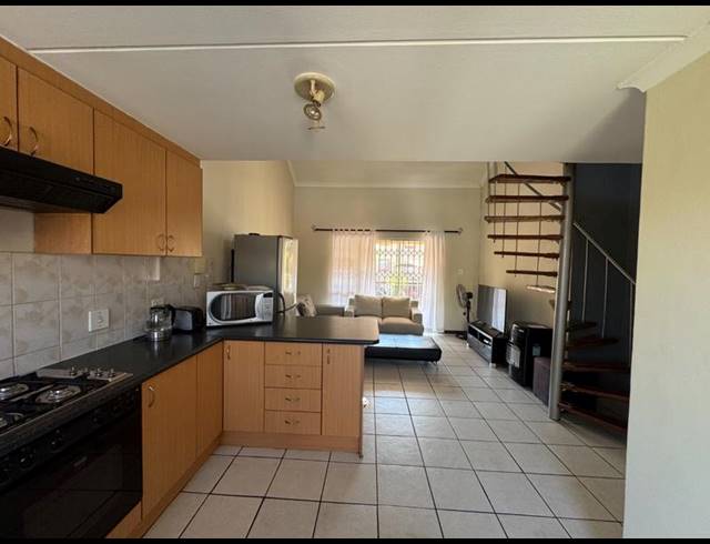 2 BEDROOM PROPERTY TO RENT IN SUNNINGHILL